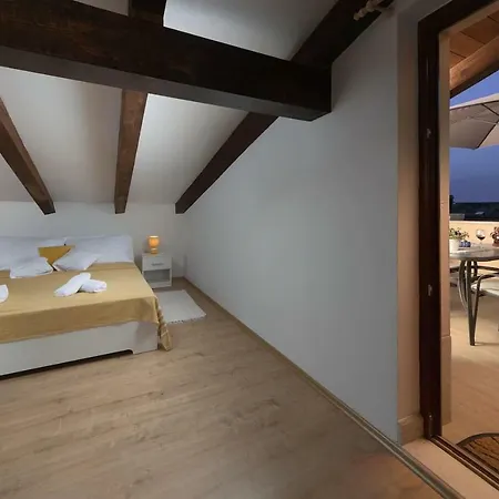 Ulika Apartment